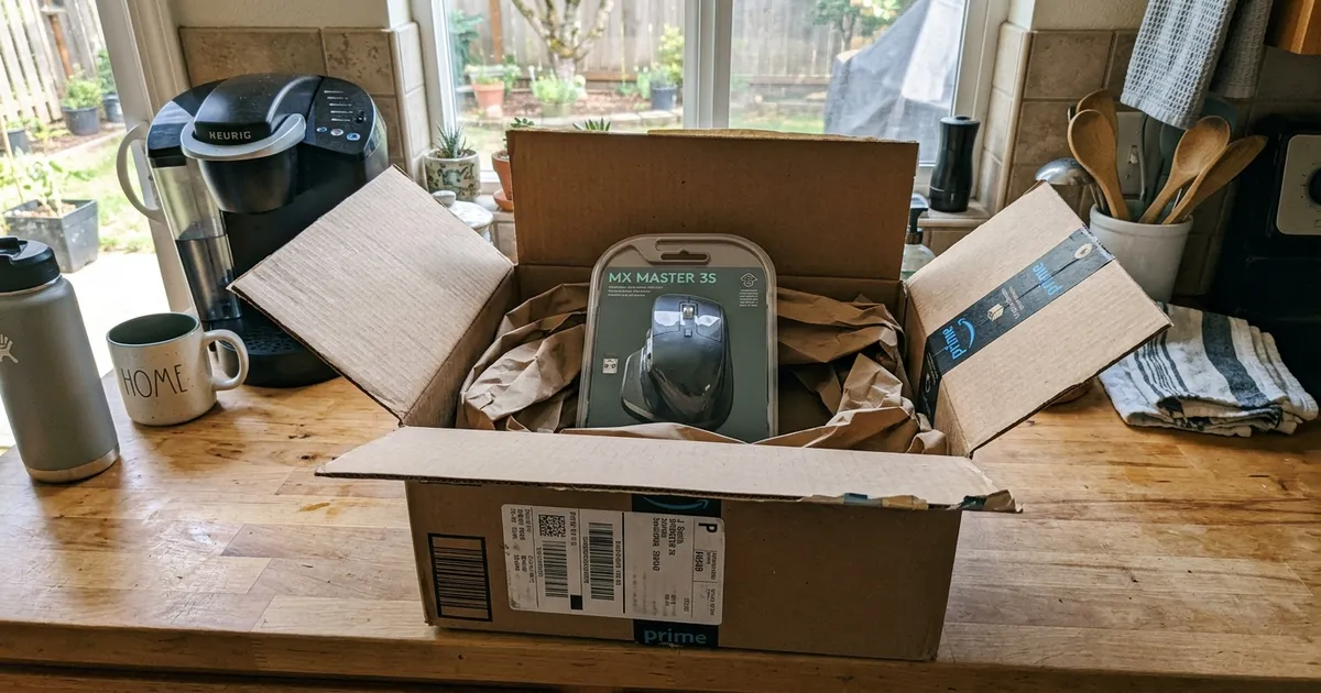 Like New Amazon Warehouse: The Truth About 'Used' Deals (Don't Get Scammed) 2 A comparison showing a like new amazon warehouse package next to a brand new item